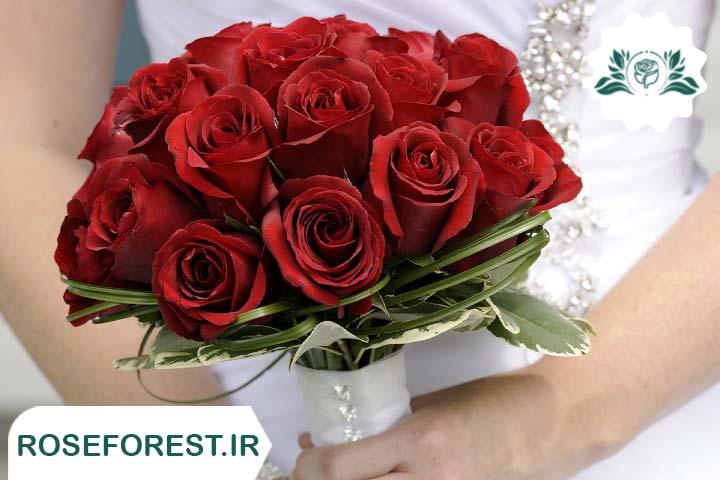 دسته گل عروس مصنوعی رز قرمز